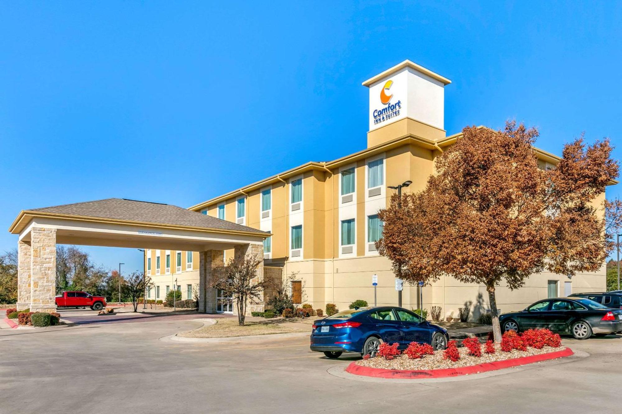 Comfort Inn & Suites Van Buren - Fort Smith Exterior photo